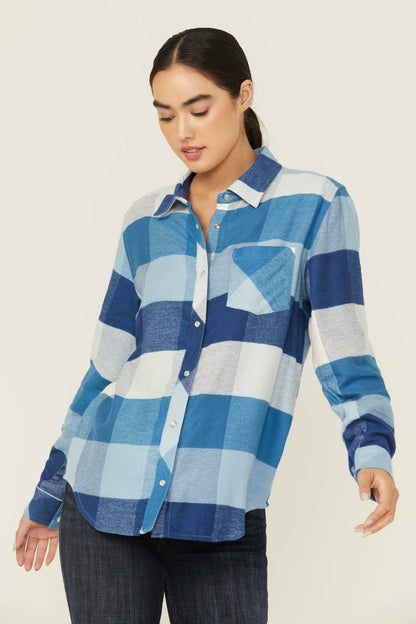 Idyllwind Plaid Print Long Sleeve Snap Flannel Shirt