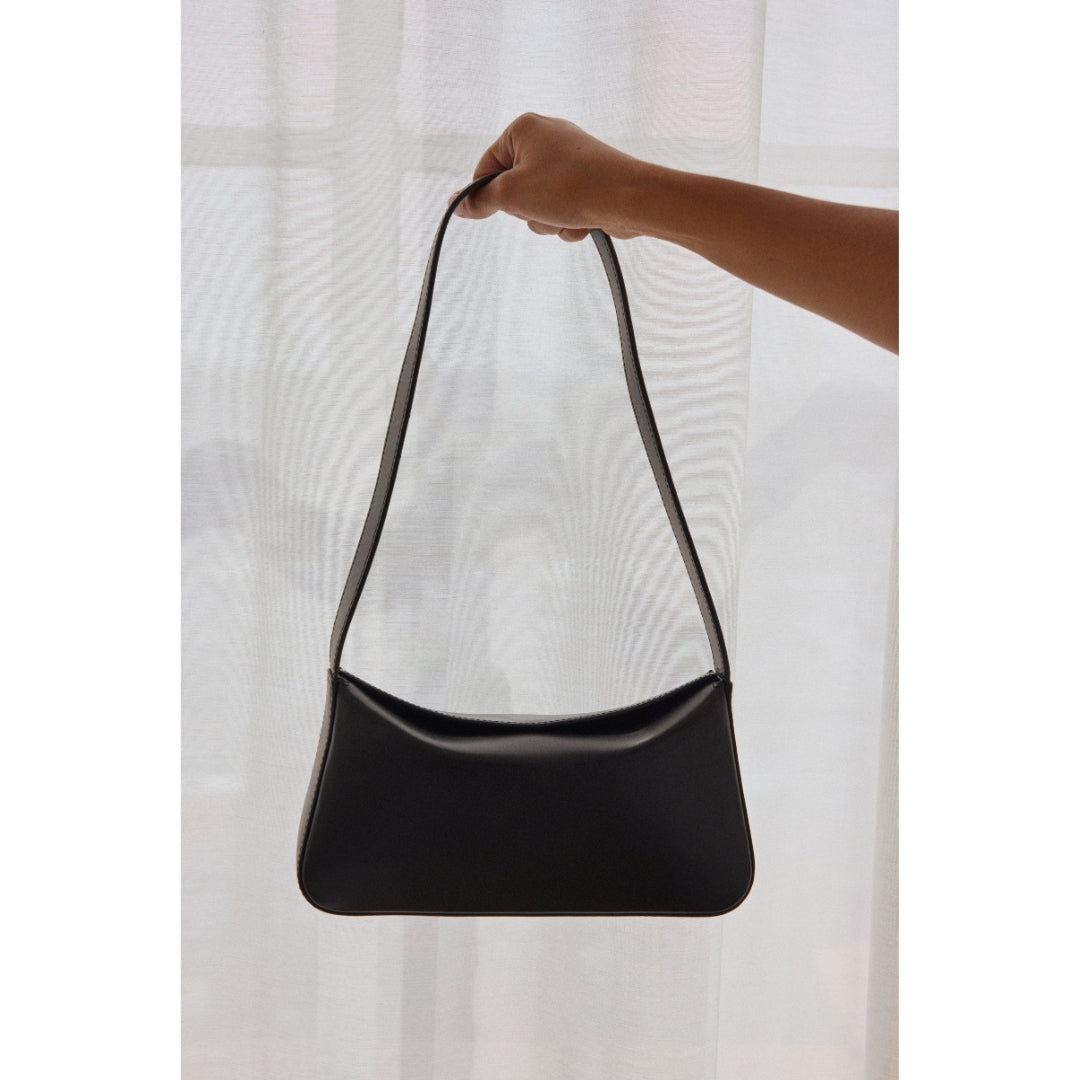 Black Victoria shoulder bag Matisse Footwear Online Shop