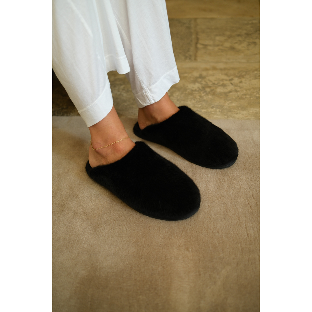 Black Lounge slipper Matisse Footwear New