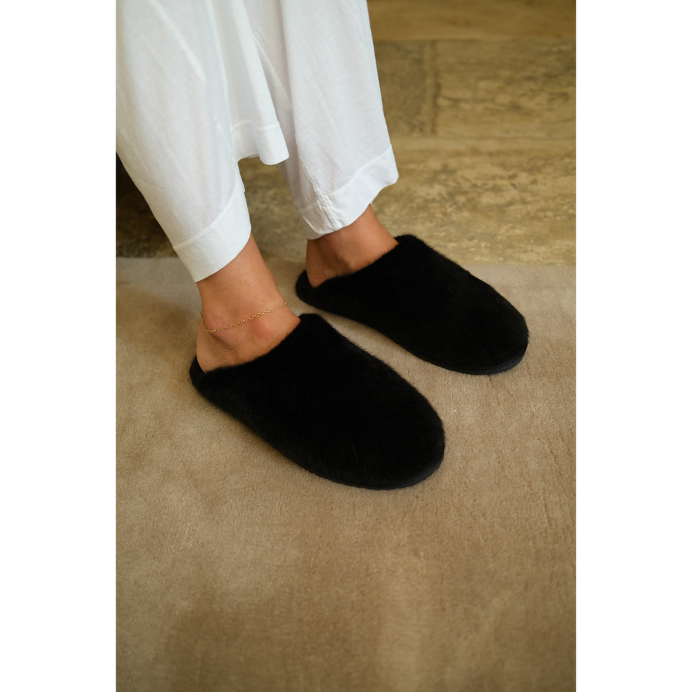Black Lounge slipper Matisse Footwear New