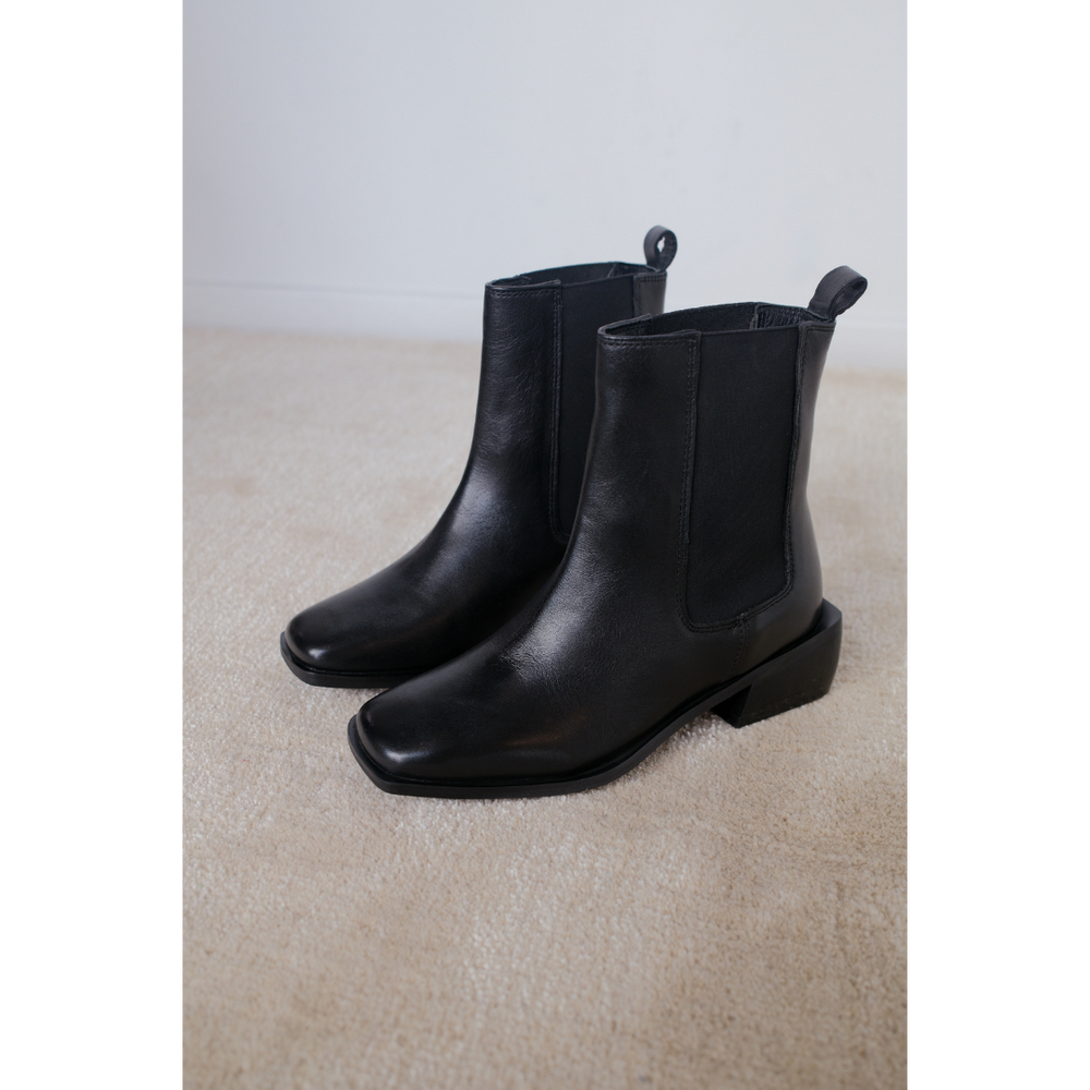 Black Effie ankle boot Matisse Footwear Online Shop