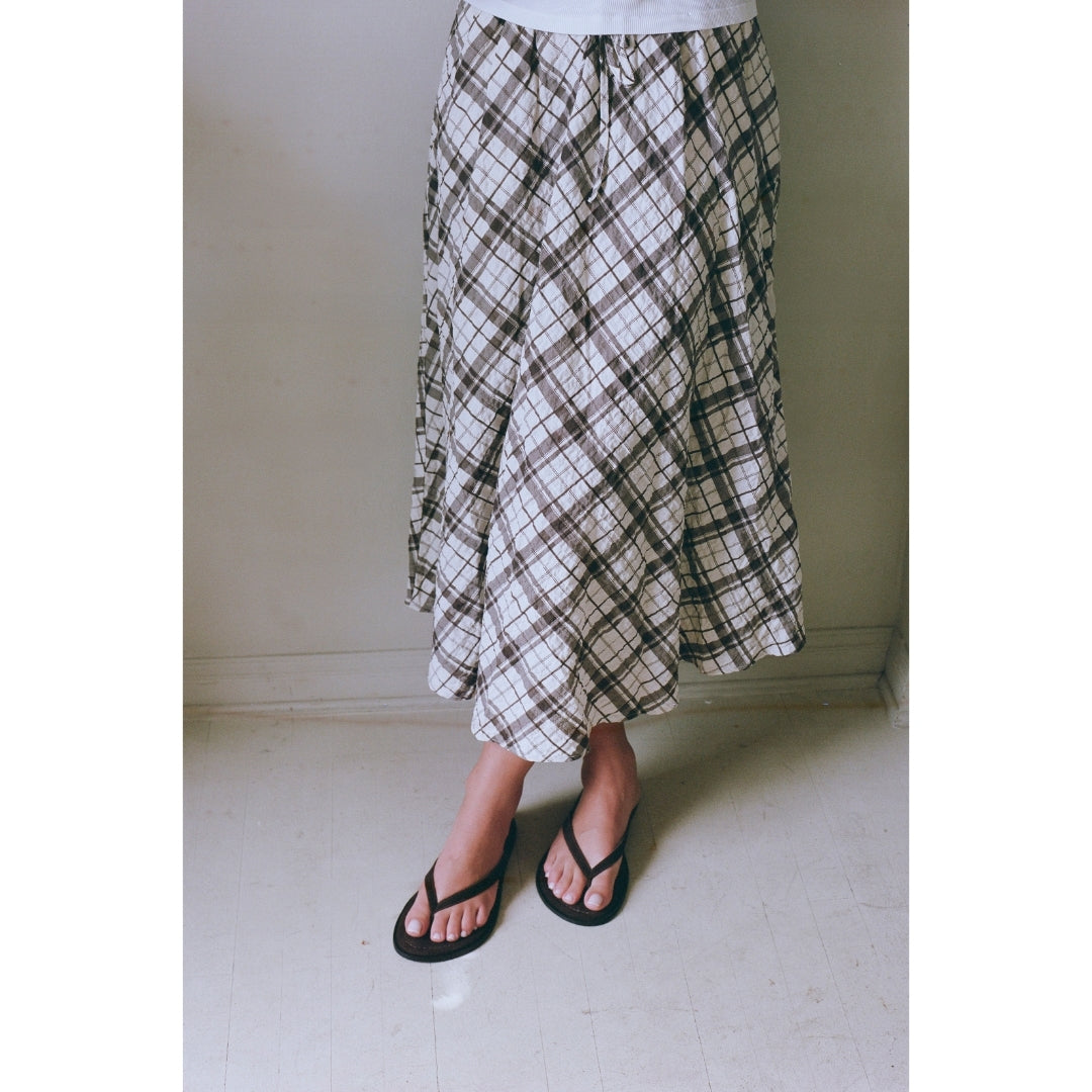 Chocolate Leo flip flop sandal Matisse Footwear Outlet