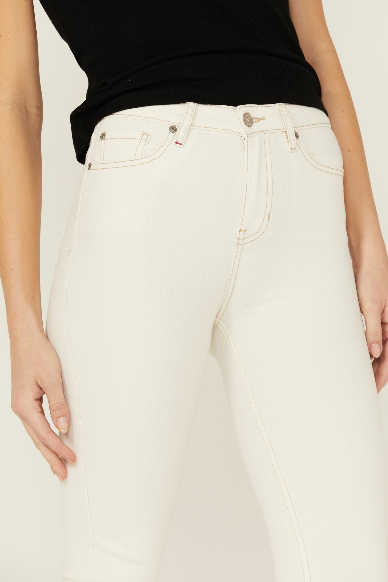 Idyllwind Rebel Natural Wash Signature Back Pocket Mid Rise Flare Jeans