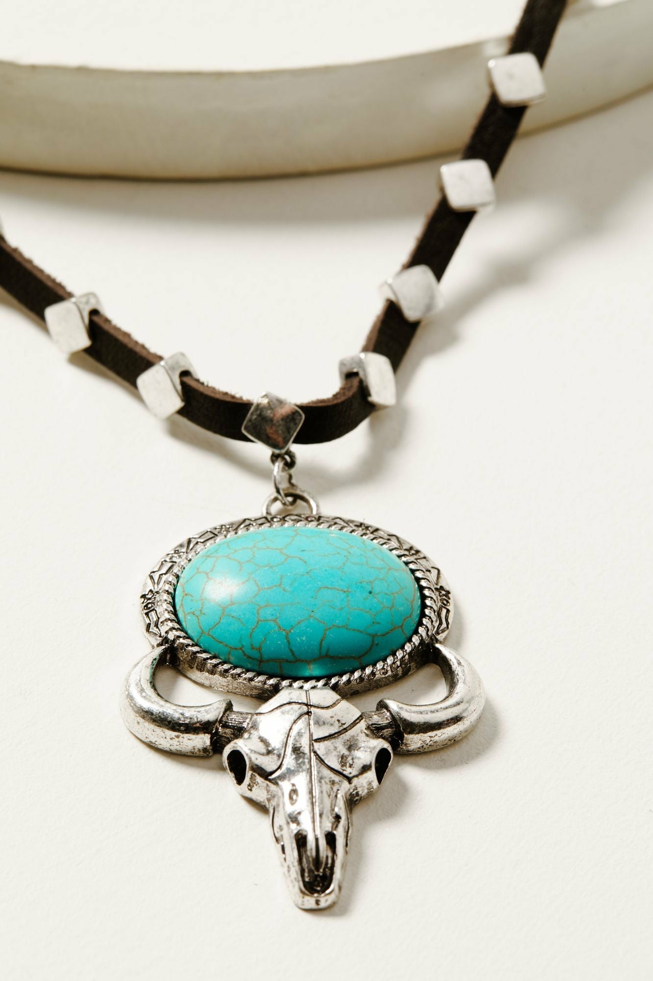 Idyllwind Lavergne Turquoise Stone Bull Head Necklace