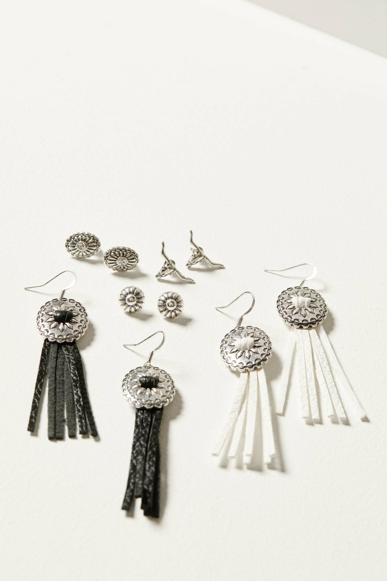 Idyllwind Decatur 5-piece Silver Concho & Tassel Earring Set