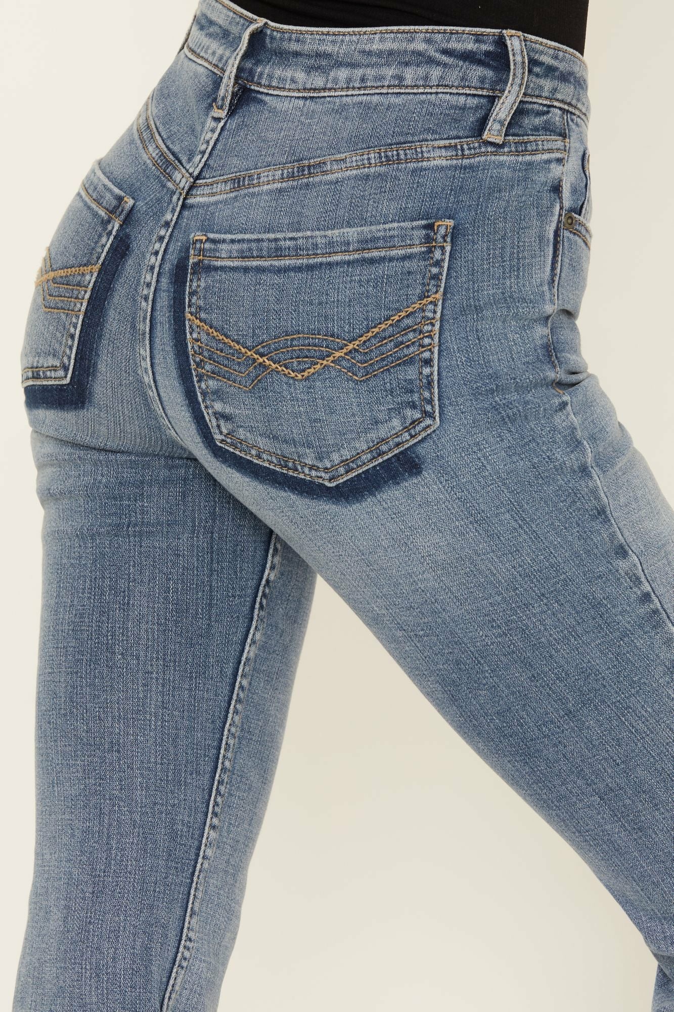 Idyllwind Amalie Light Wash Rebel Mid Rise Bootcut Jeans