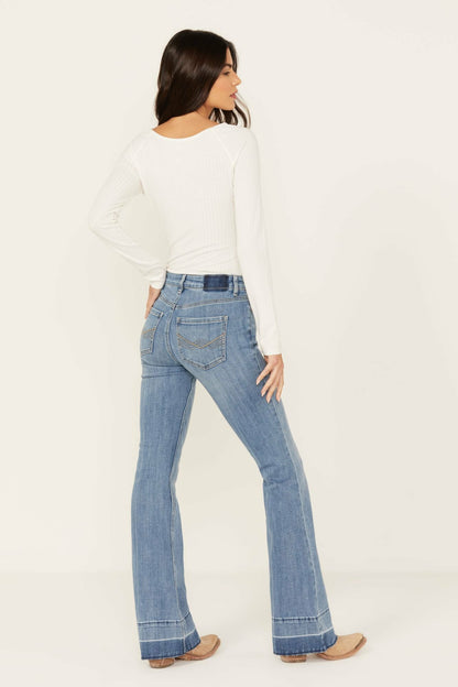 Idyllwind Atwood Light Wash Rebel Mid Rise Stretch Bootcut Jeans