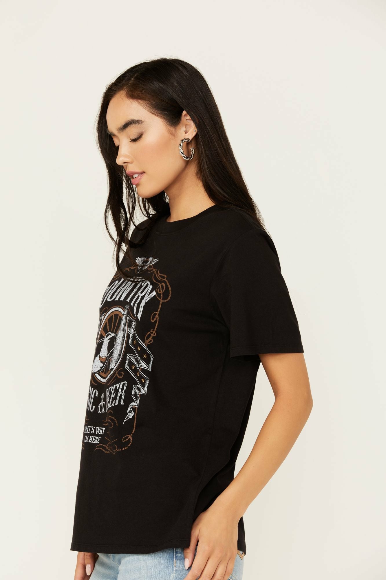 Idyllwind Helen Country Music and Beer Short Sleeve Graphic Tee